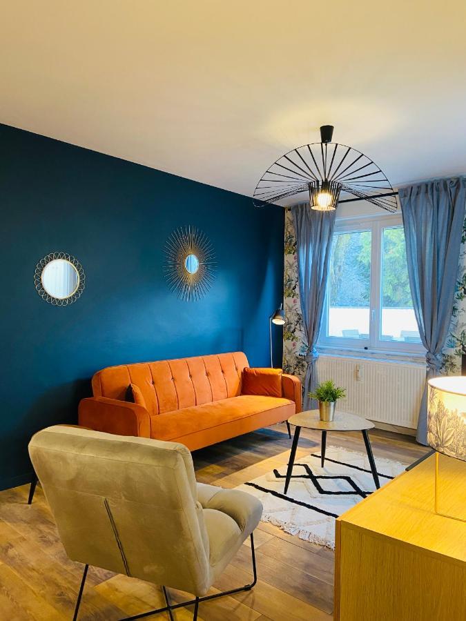Appartement 2 Chambres Avec Terrasse Vue Sur Jardin Arbore ปงตาร์ลีเย ภายนอก รูปภาพ