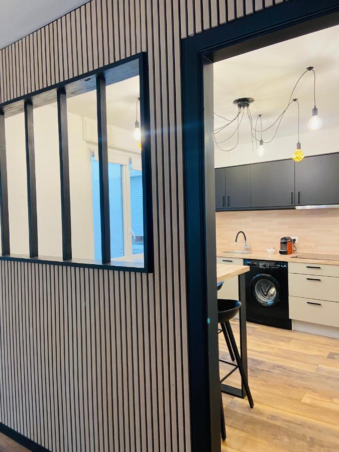 Appartement 2 Chambres Avec Terrasse Vue Sur Jardin Arbore ปงตาร์ลีเย ภายนอก รูปภาพ